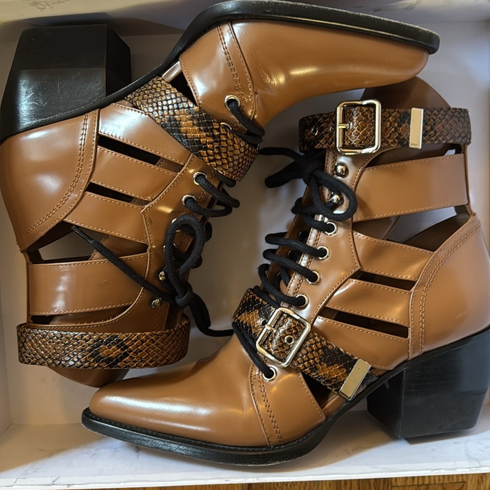 Chloe Rylee Ankle Boot in Brown Size 41
